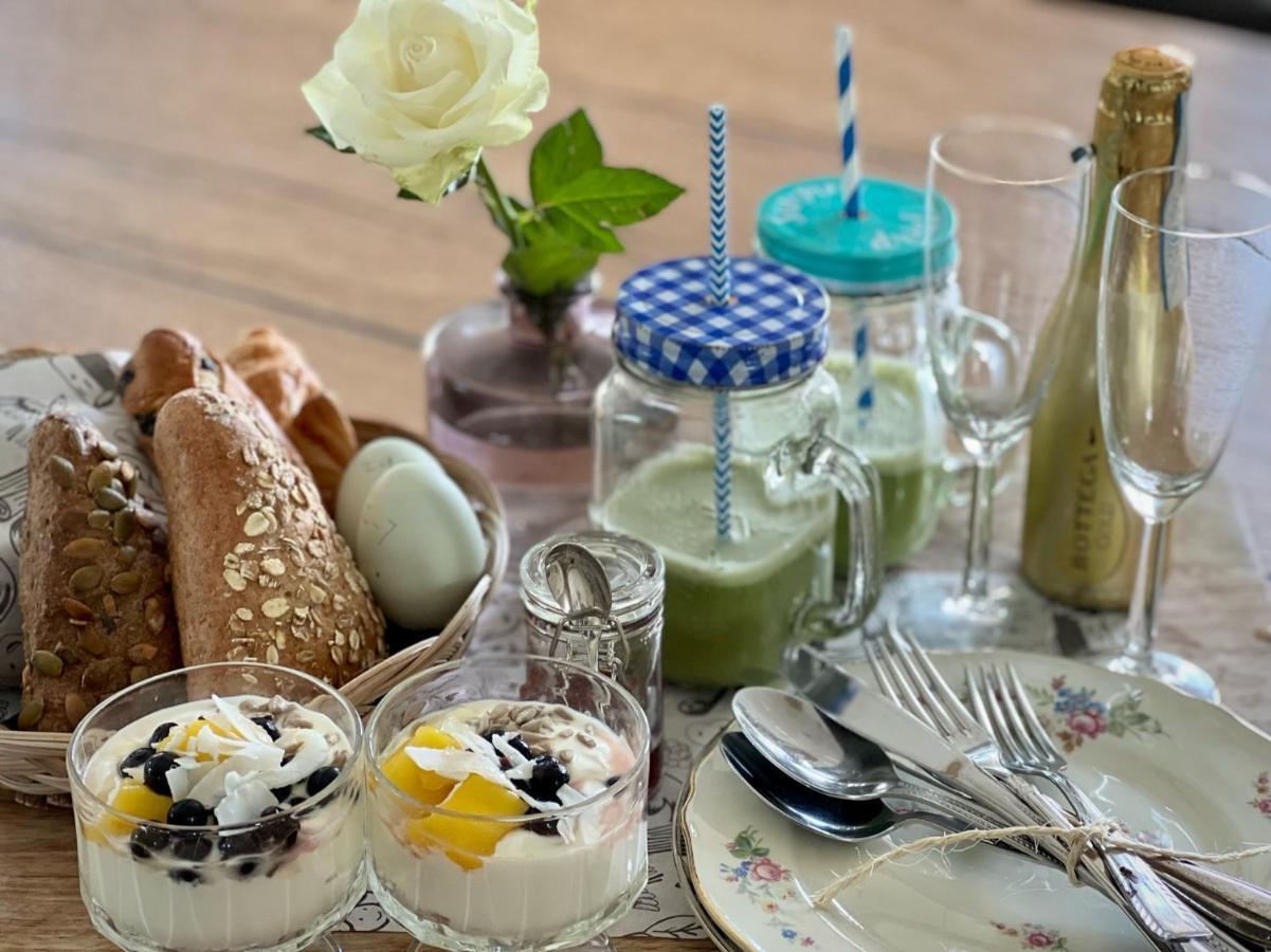 Life Contains Beautiful Things Villa Almere Ngoại thất bức ảnh